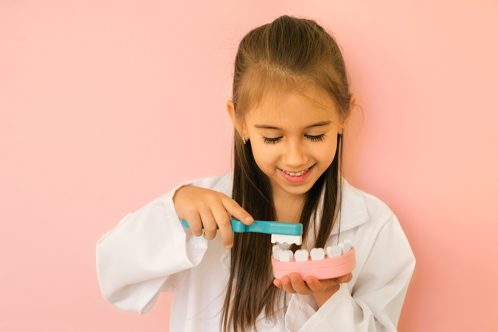 Maintenance of Proper Oral Hygiene While Having Dental Implants – Tips and Tricks